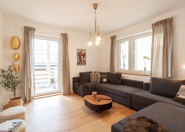 100m2 Mit Terrasse Nahe Residenz Und Altstadt דירה