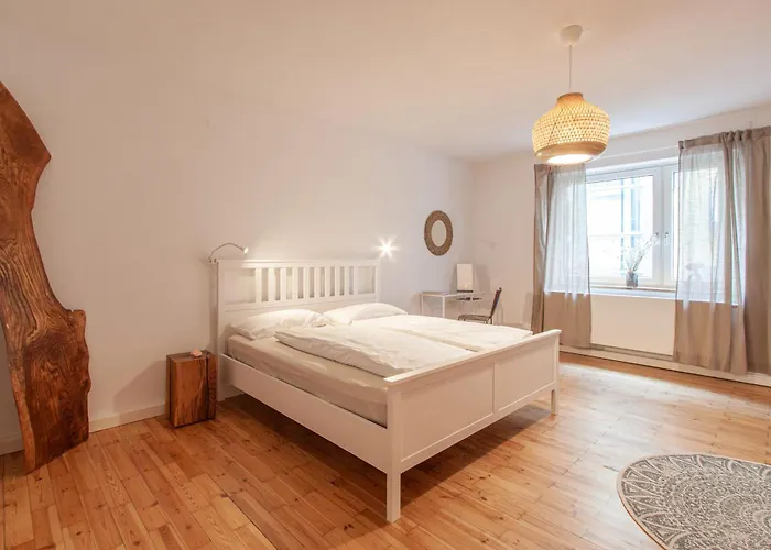 100m2 Mit Terrasse Nahe Residenz Und Altstadt דירה
