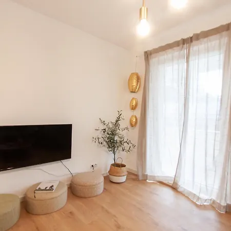 Apartman 100m2 Mit Terrasse Nahe Residenz Und Altstadt *